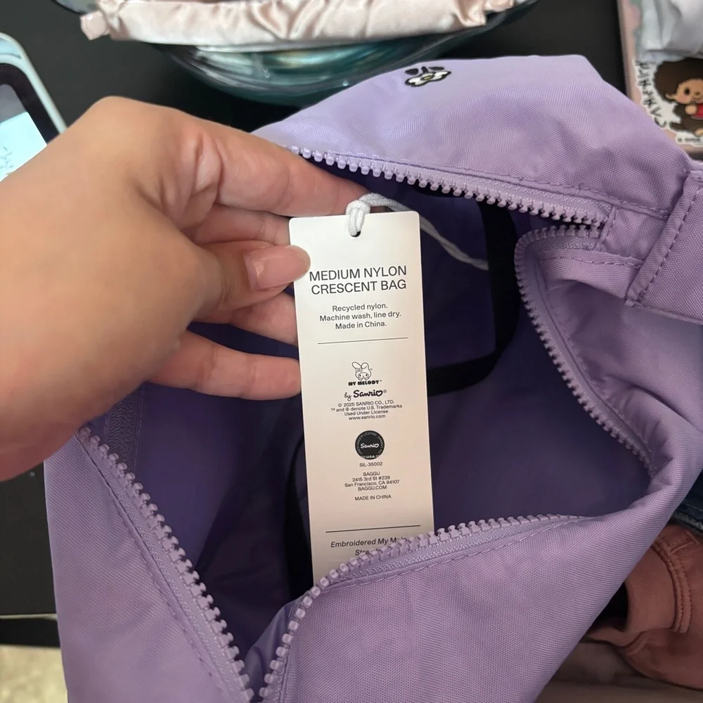 NWT BAGGU Medium Nylon Crescent Bag My Melody - Picture 4 of 4